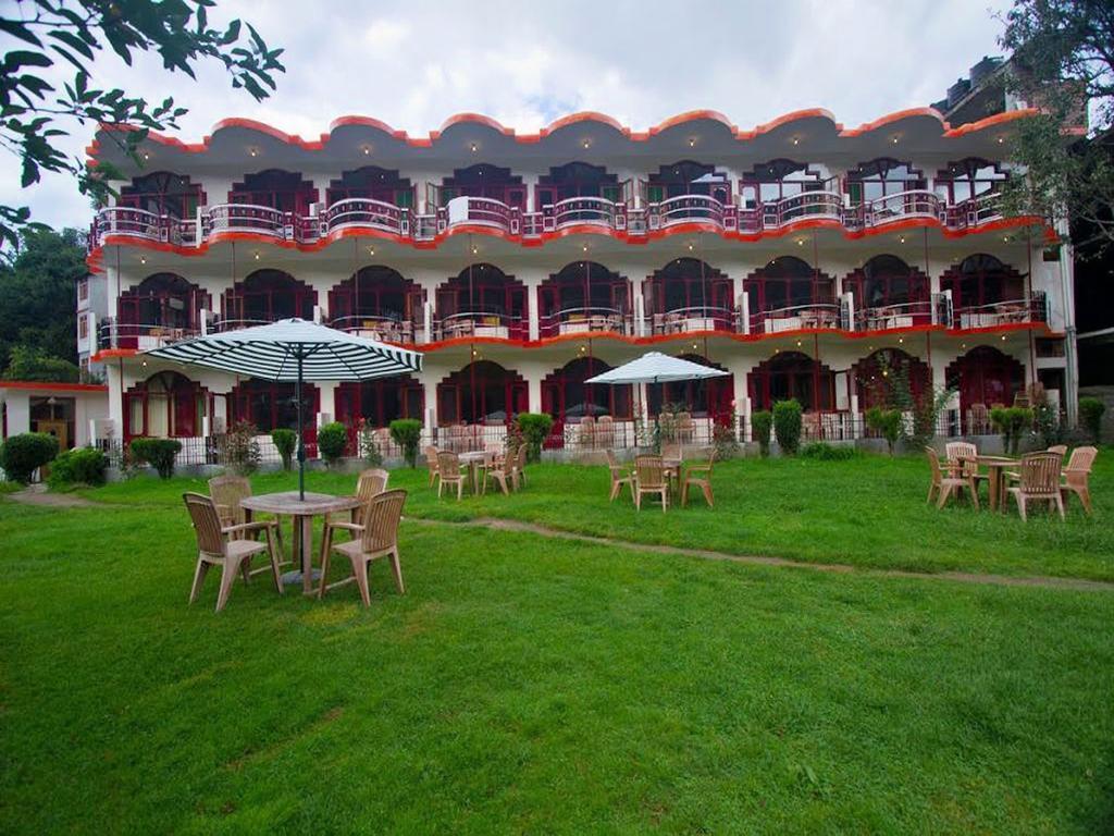 Himanshu Resorts Manāli Buitenkant foto