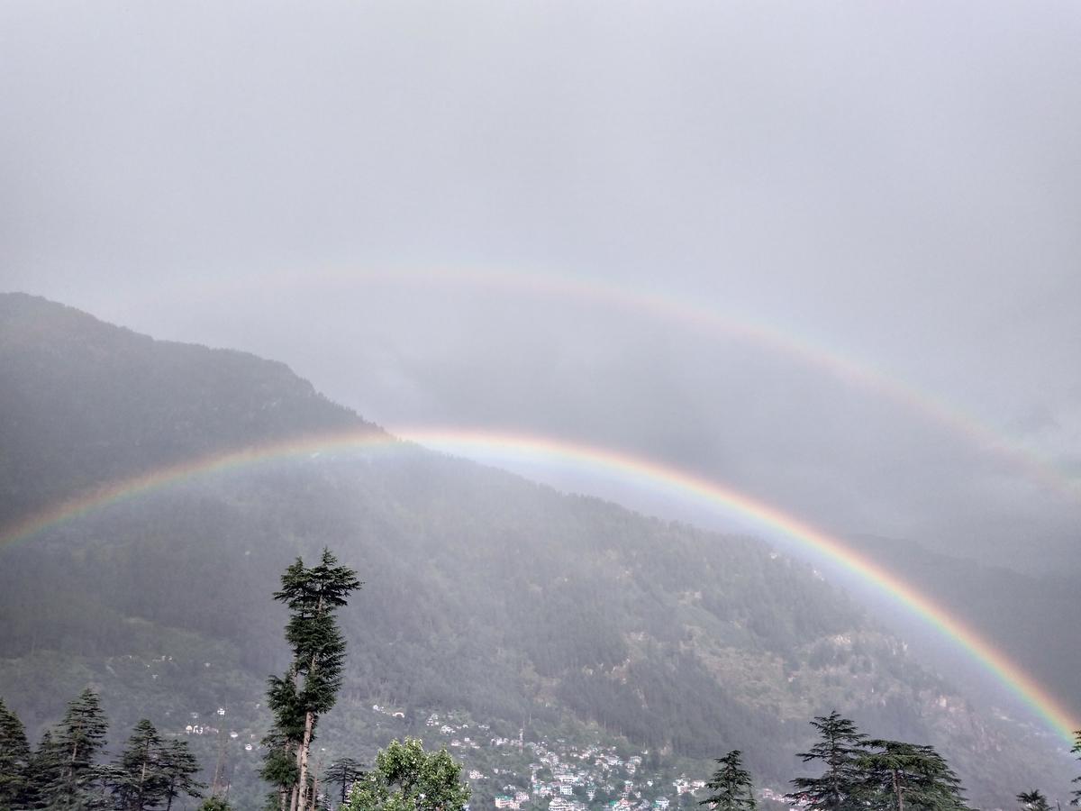 Himanshu Resorts Manāli Buitenkant foto