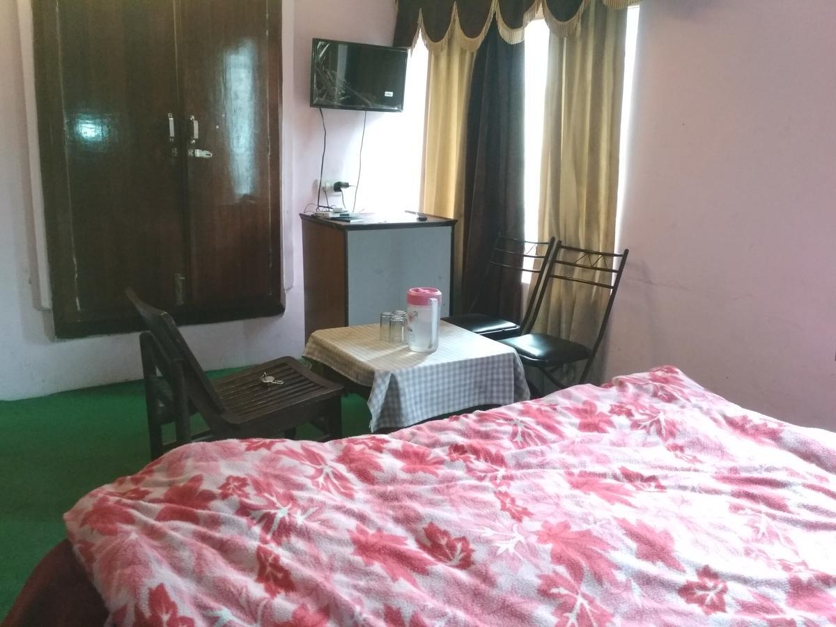 Himanshu Resorts Manāli Buitenkant foto