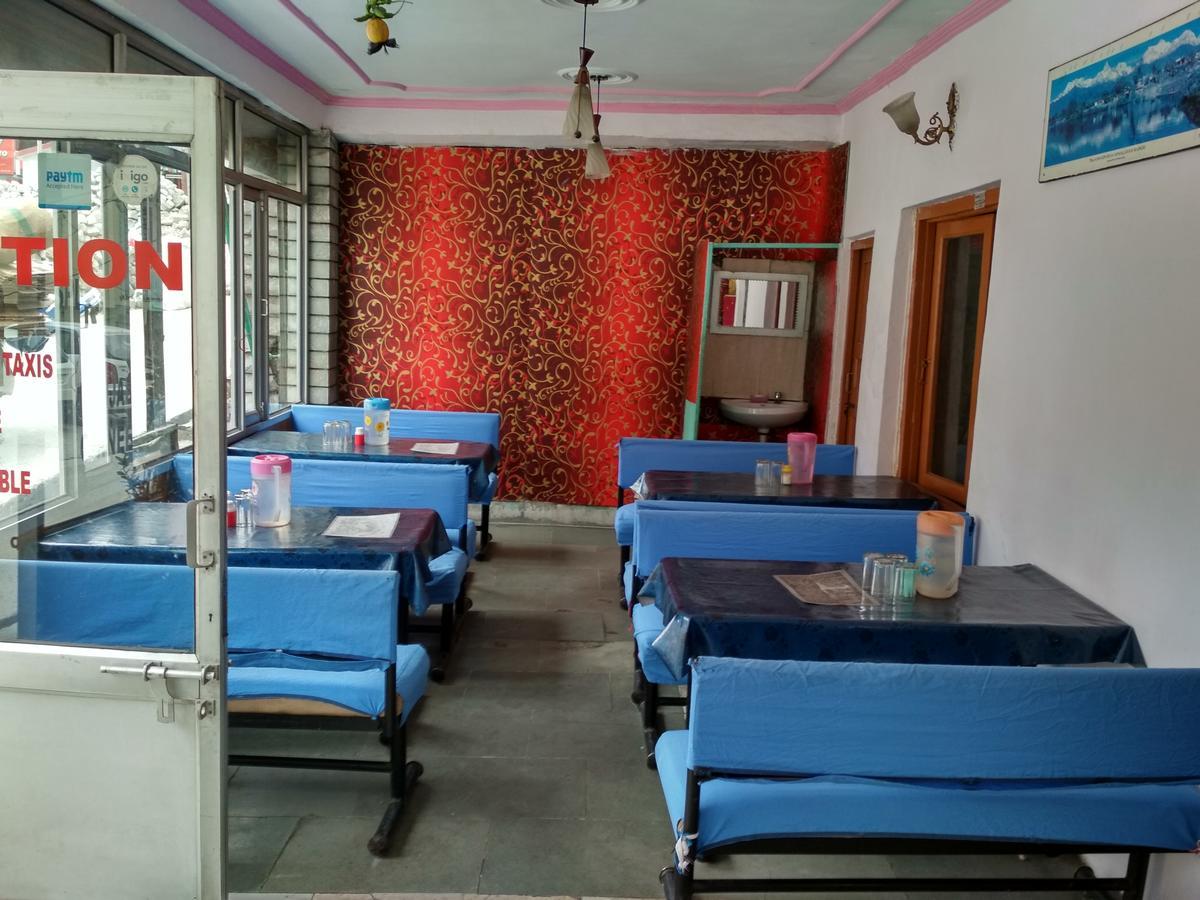 Himanshu Resorts Manāli Buitenkant foto